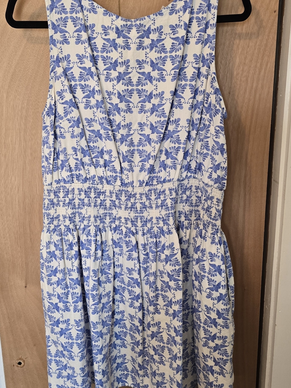 Universal Thread Blue and White Floral Top